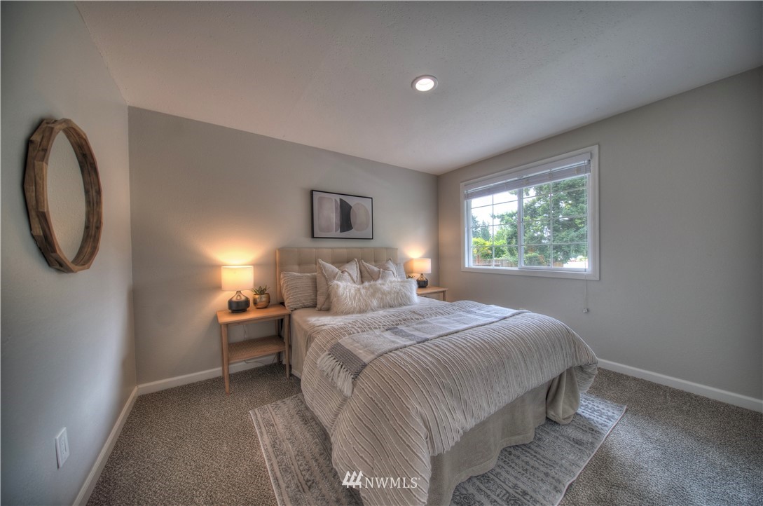 11917 Northeast 159th Street Bothell, WA 98011 - Photo 12 of 30 Gallery Image 12