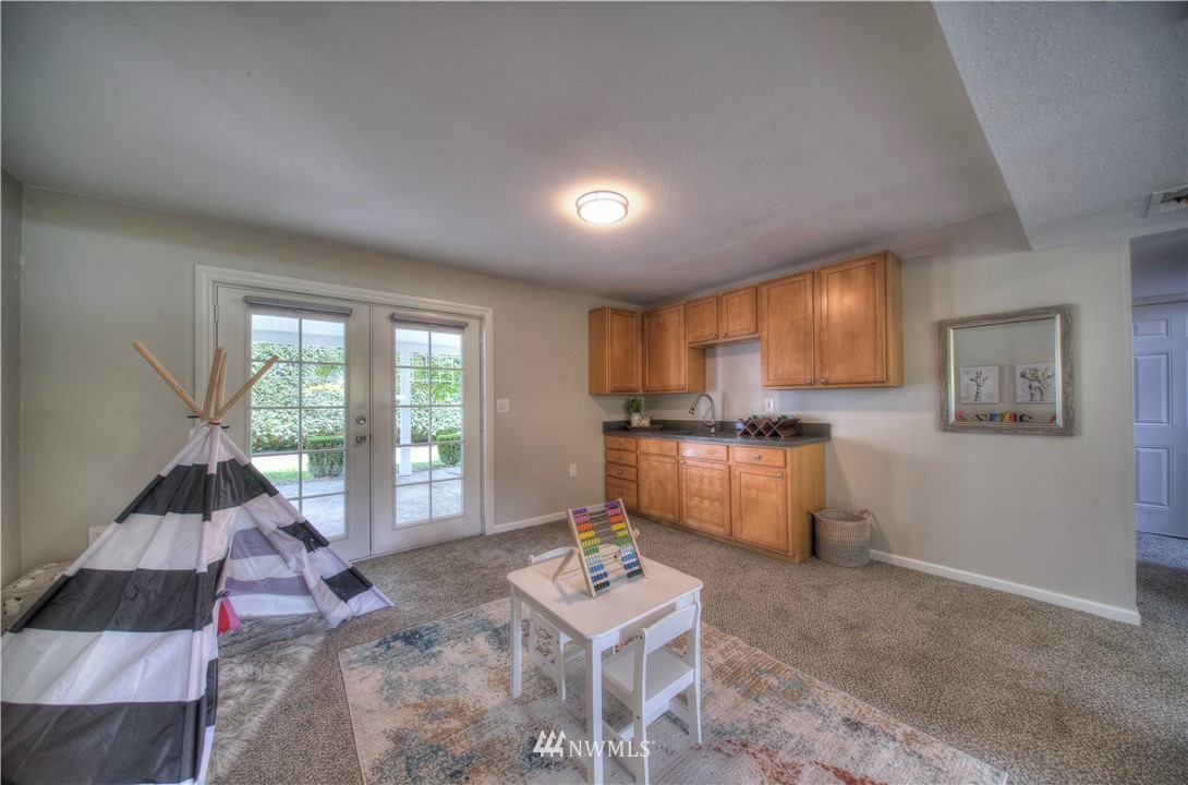 11917 Northeast 159th Street Bothell, WA 98011 - Photo 16 of 30 Gallery Image 16