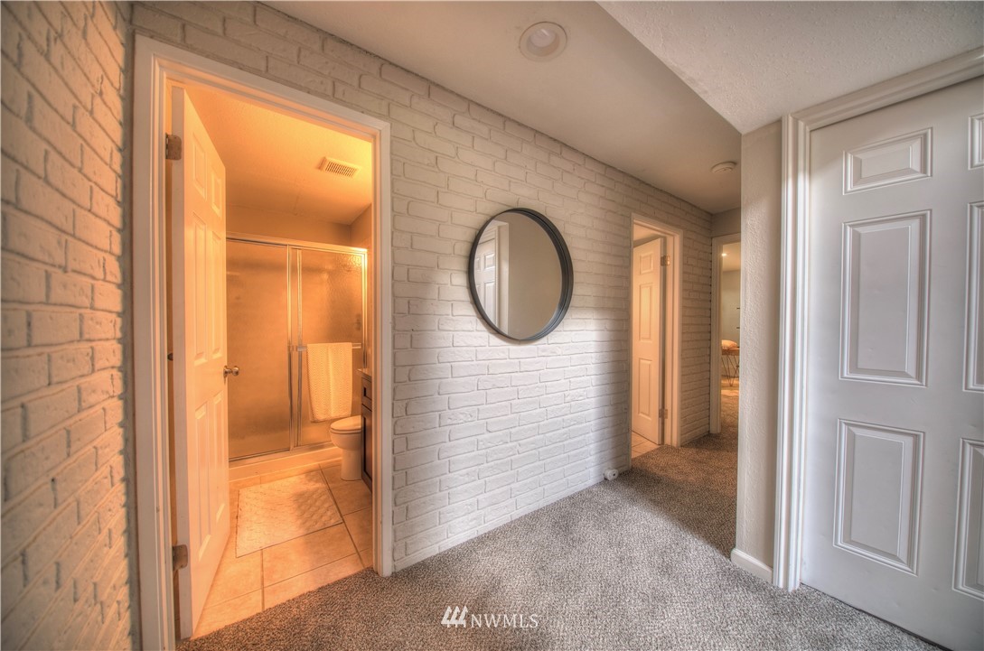 11917 Northeast 159th Street Bothell, WA 98011 - Photo 17 of 30 Gallery Image 17