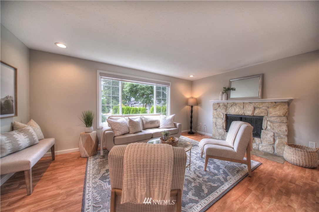 11917 Northeast 159th Street Bothell, WA 98011 - Photo 3 of 30 Gallery Image 3