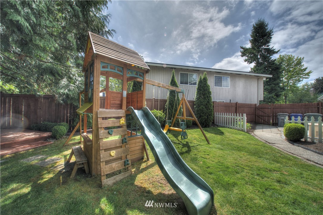 11917 Northeast 159th Street Bothell, WA 98011 - Photo 24 of 30 Gallery Image 24