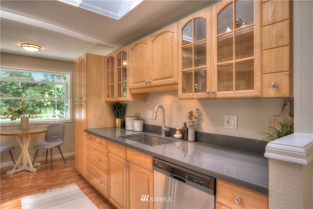 11917 Northeast 159th Street Bothell, WA 98011 - Photo 5 of 30 Gallery Image 5