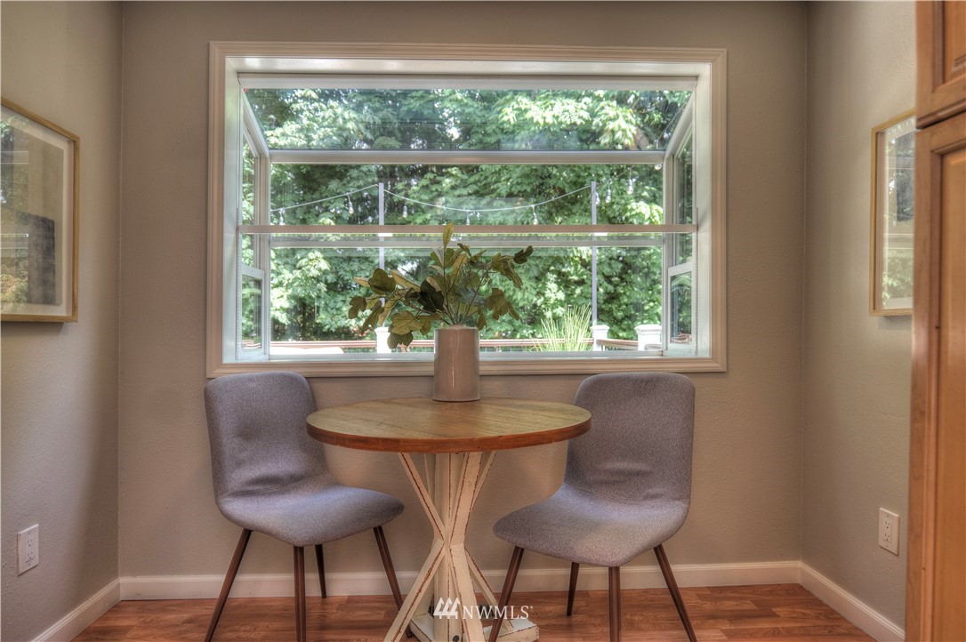 11917 Northeast 159th Street Bothell, WA 98011 - Photo 7 of 30 Gallery Image 7