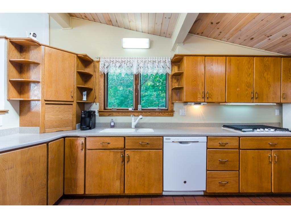 65 Federal Hill Road Hollis, NH 03049 - Photo 7 of 33