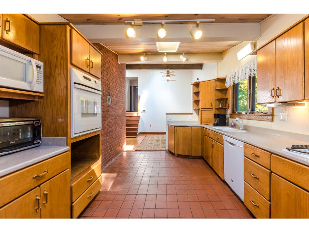 65 Federal Hill Road Hollis, NH 03049 - Photo 10 of 33