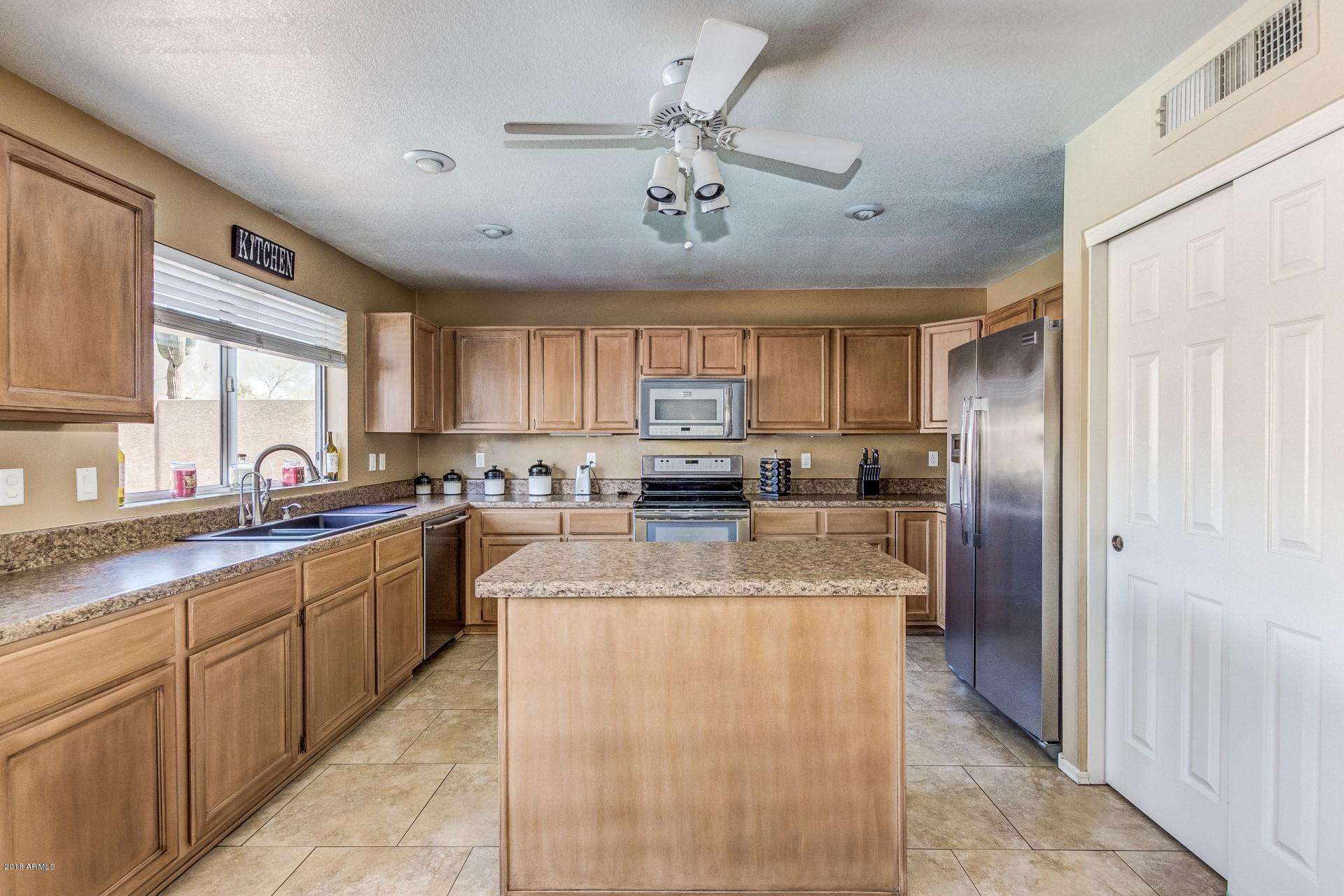 2546 East Amber Ridge Way Phoenix, AZ 85048 - Photo 15 of 45 0014-Amber Ridge (14)