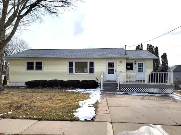 $229,900 | 425 Jefferson Street, Platteville, WI 53818