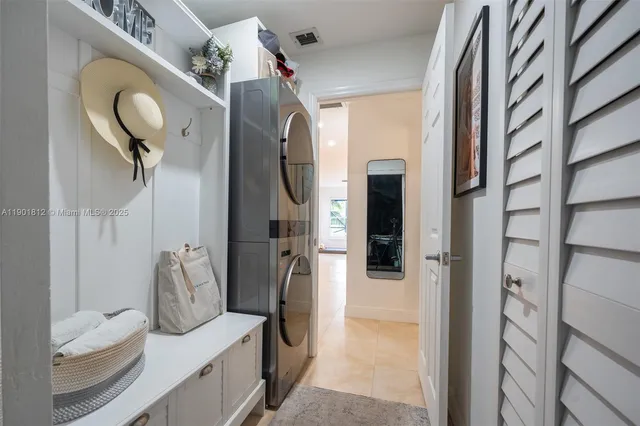 a view of entryway and hall