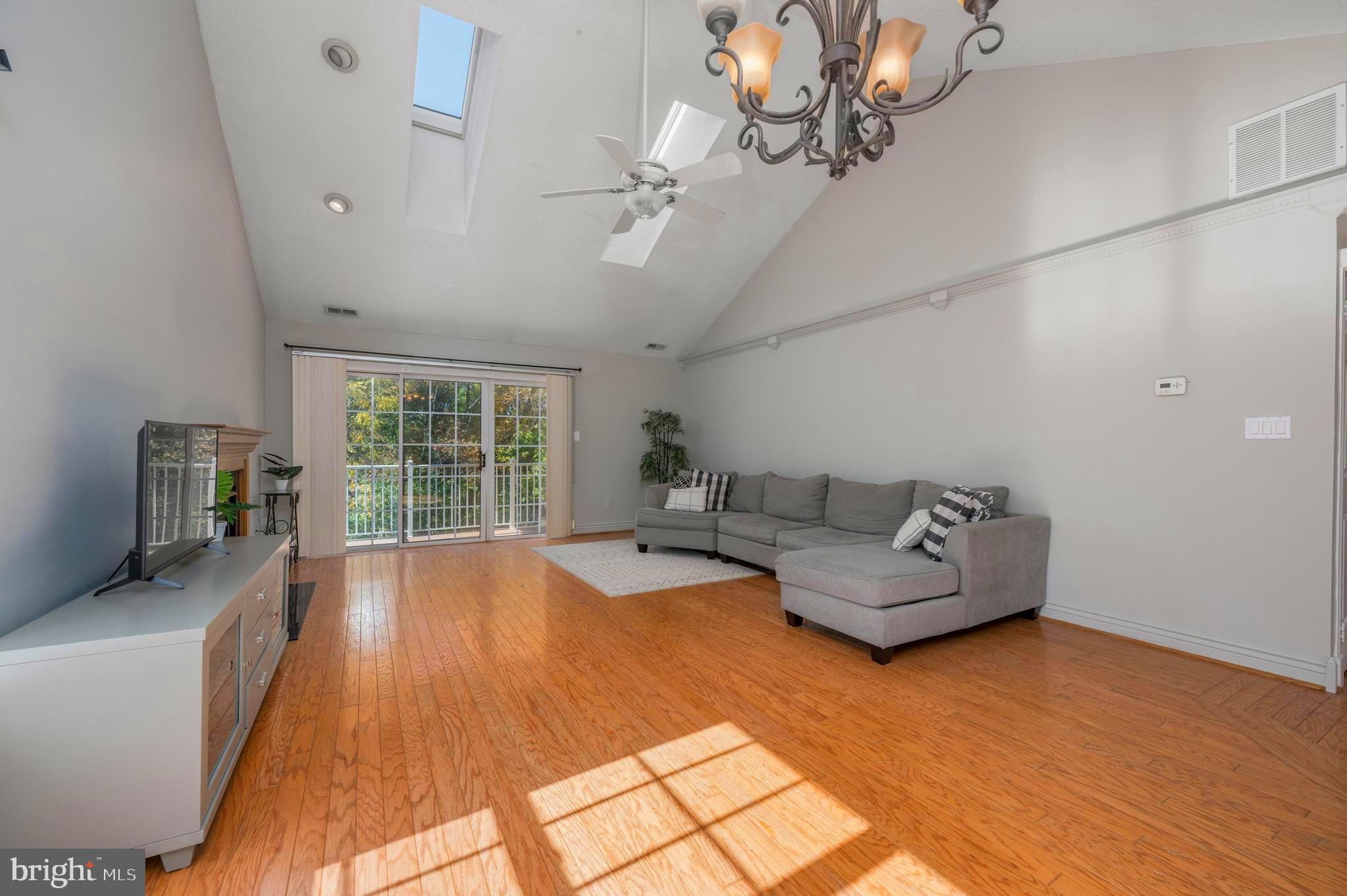 7302 B Normandy Drive Mount Laurel, NJ 08054 - Photo 3 of 19