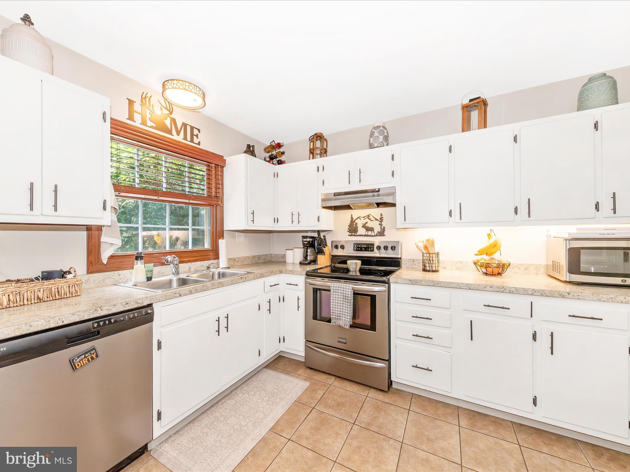 18807 Manor Church Road Boonsboro, MD 21713 - Photo 6 of 49 Kitchen