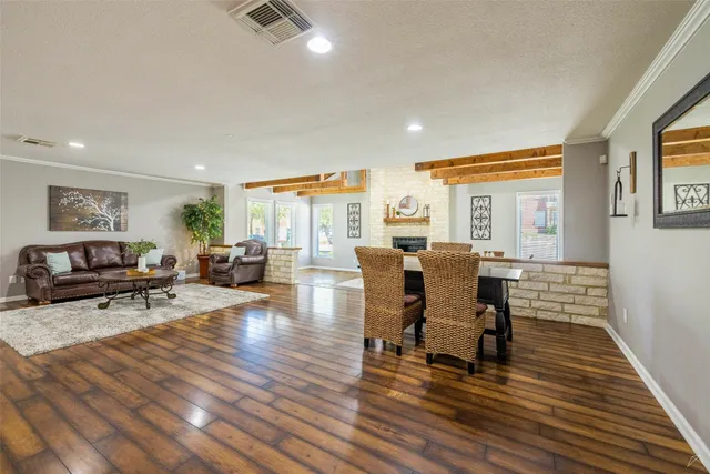 $869 | 2323 Wells Branch Parkway, Unit B108, Austin, TX 78728