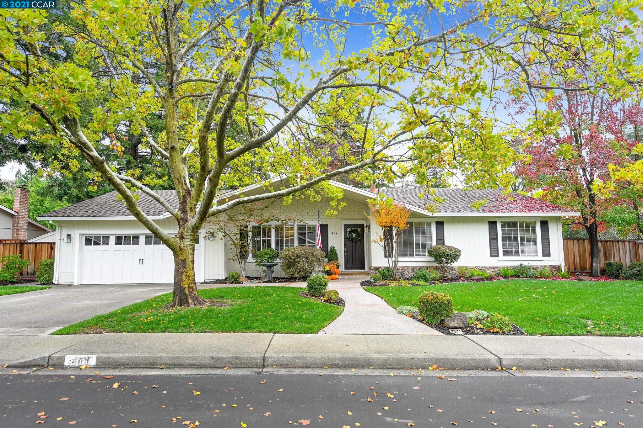 front view of house with a yard