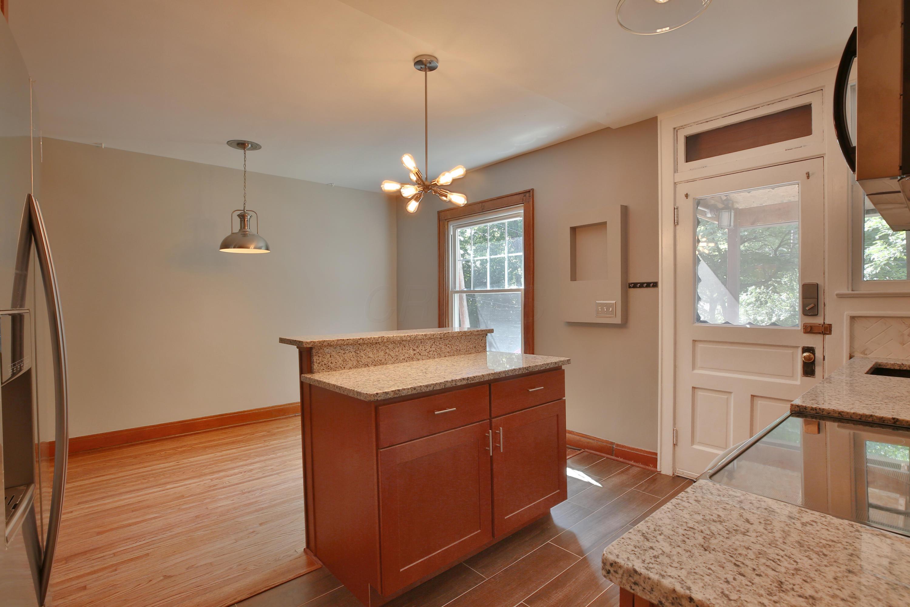 47 West Weber Road Columbus, OH 43202 - Photo 16 of 34