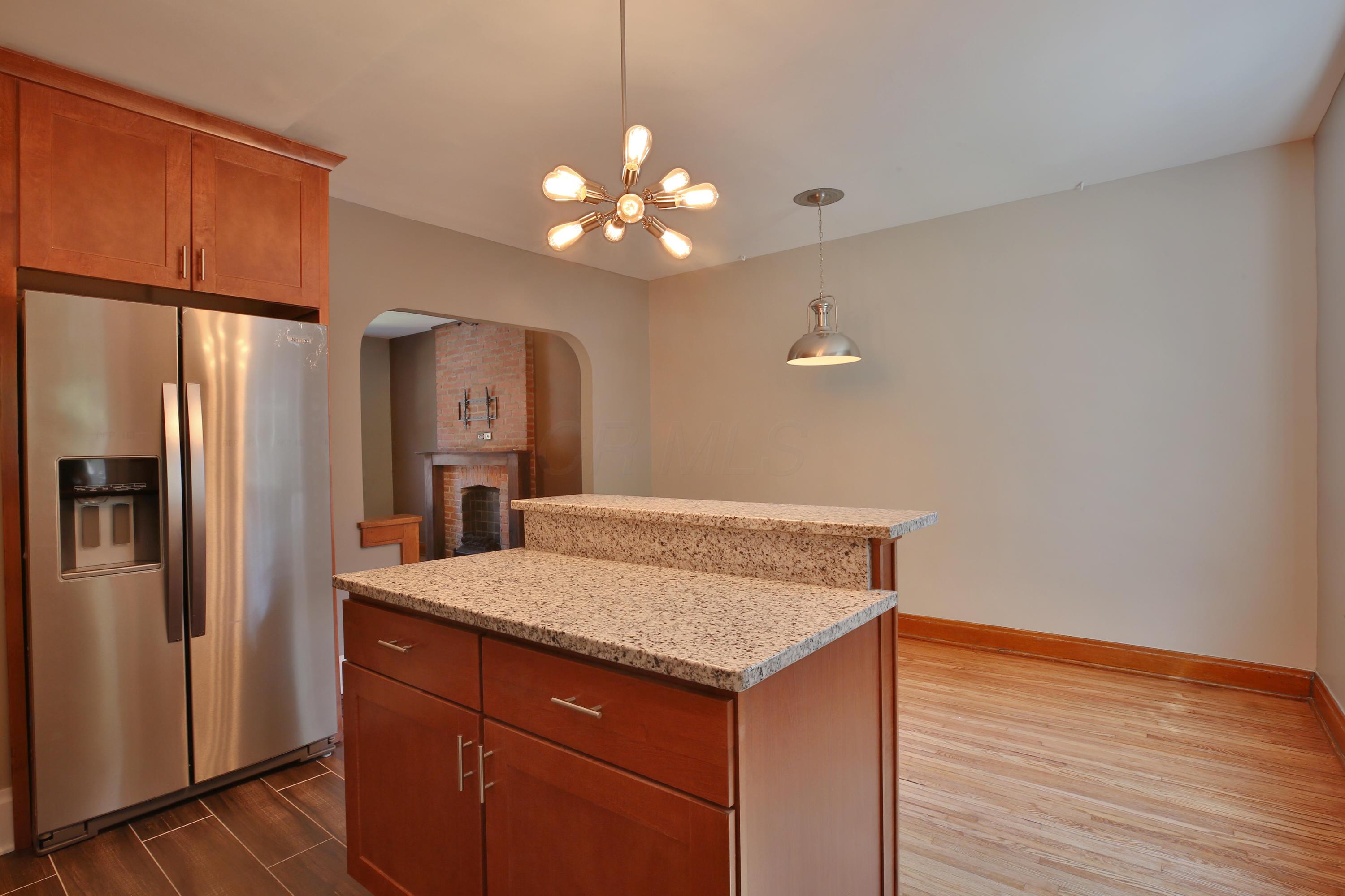 47 West Weber Road Columbus, OH 43202 - Photo 17 of 34