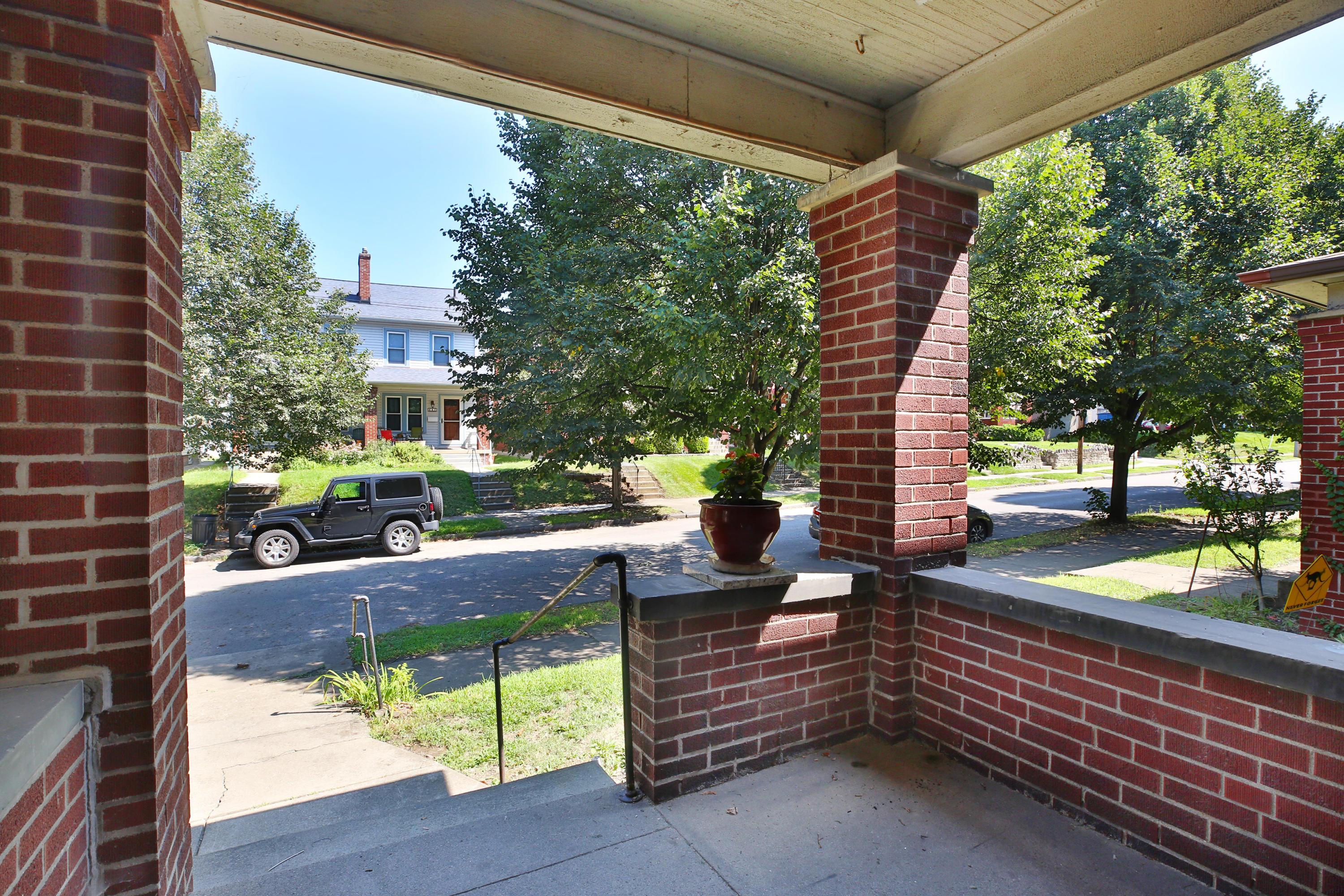 47 West Weber Road Columbus, OH 43202 - Photo 4 of 34