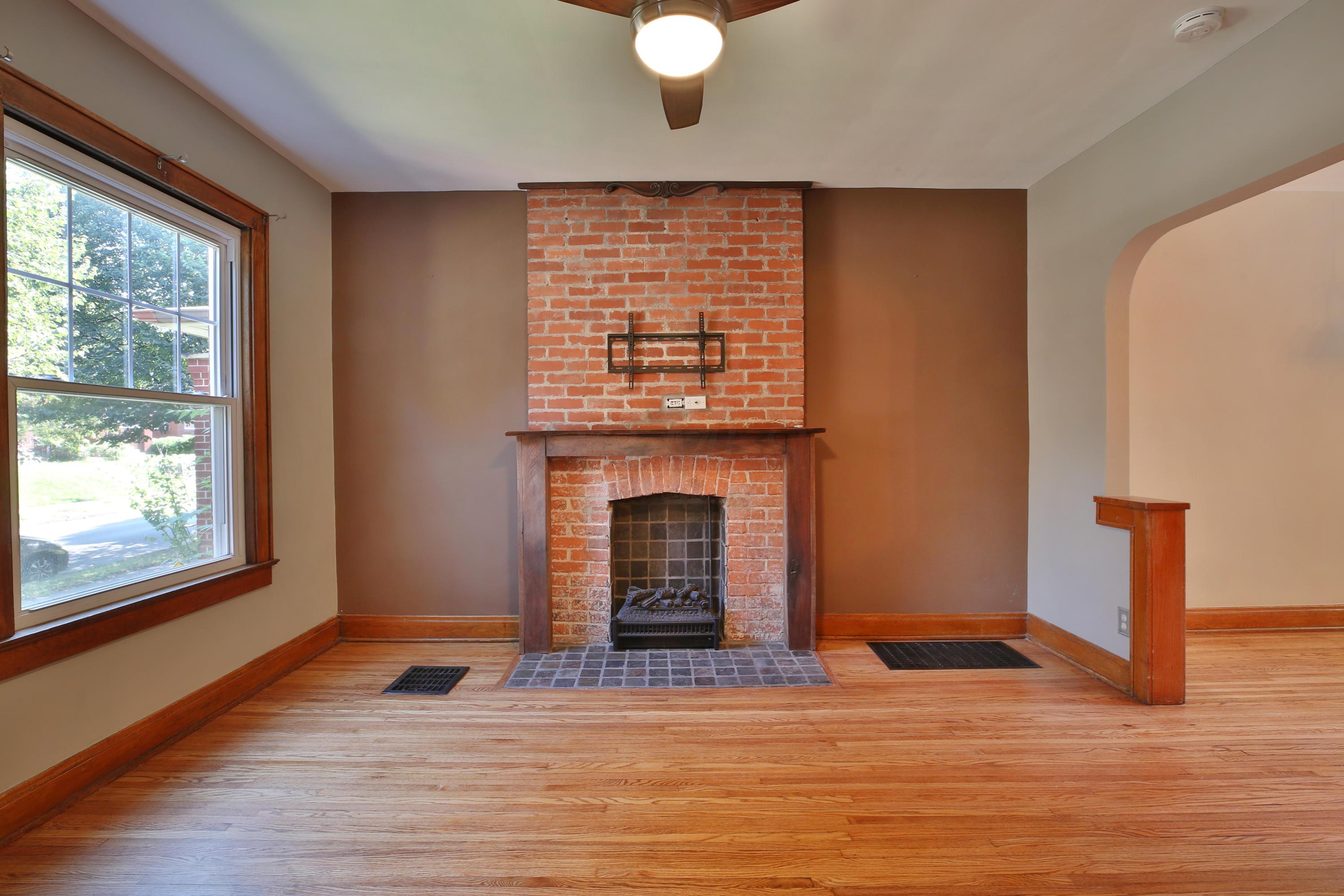 47 West Weber Road Columbus, OH 43202 - Photo 7 of 34