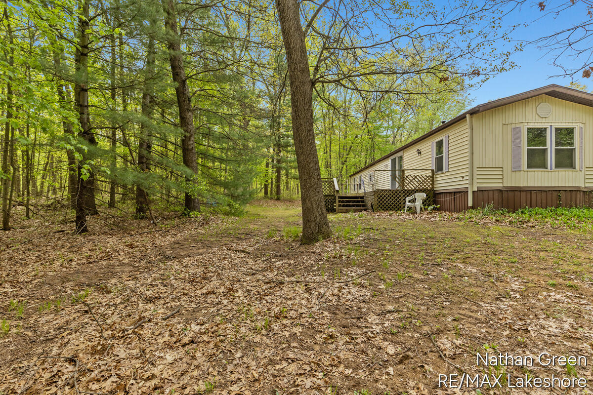 957 Maple Street Pullman, MI 49450 - Photo 18 of 27 Gallery Image 18