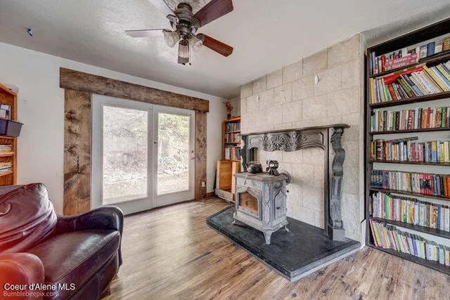 $575,000 | 21 Lochsa Lane, Pinehurst, ID 83850