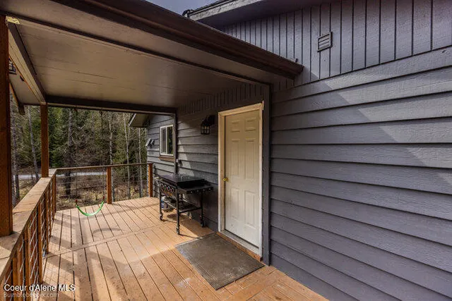 $575,000 | 21 Lochsa Lane, Pinehurst, ID 83850