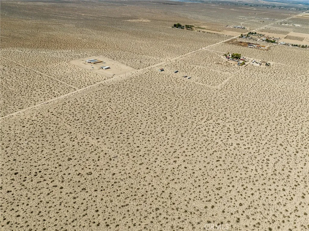 767 Foothill Road Lucerne Valley, CA 92356 - Photo 5 of 9 a view of a bathroom shower