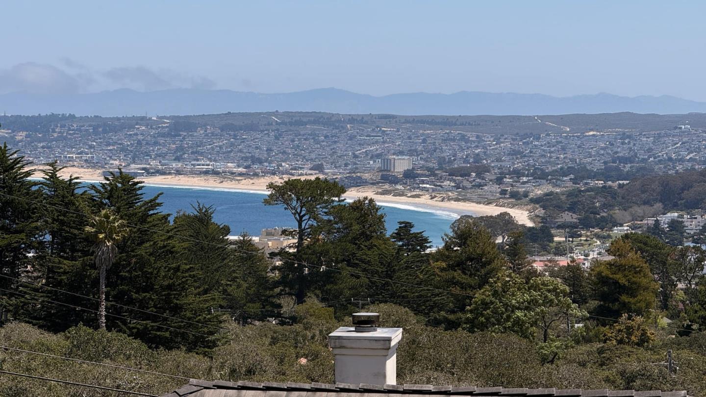 425 Vía Del Rey Monterey, CA 93940 - Photo 30 of 34