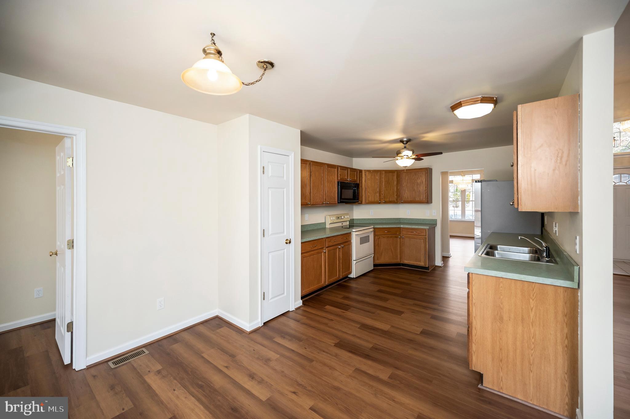 226 Battlefield Road Locust Grove, VA 22508 - Photo 19 of 49 Breakfast area with a view!
