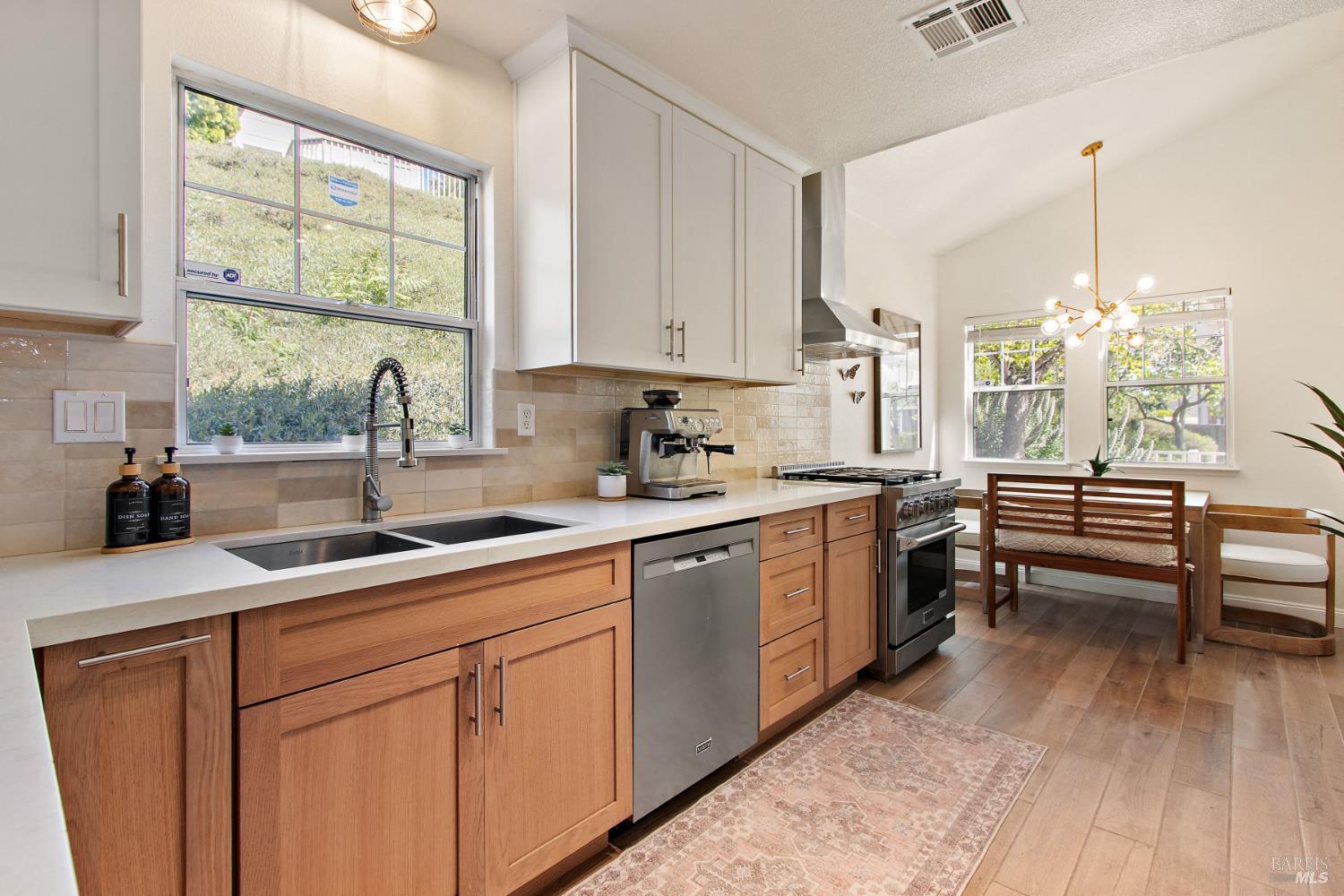 70 Marina Ridge Court Vallejo, CA 94591 - Photo 13 of 43