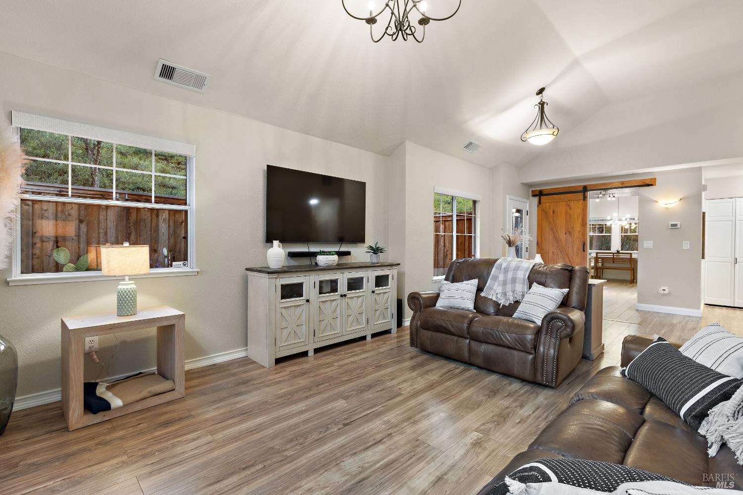 70 Marina Ridge Court Vallejo, CA 94591 - Photo 6 of 43