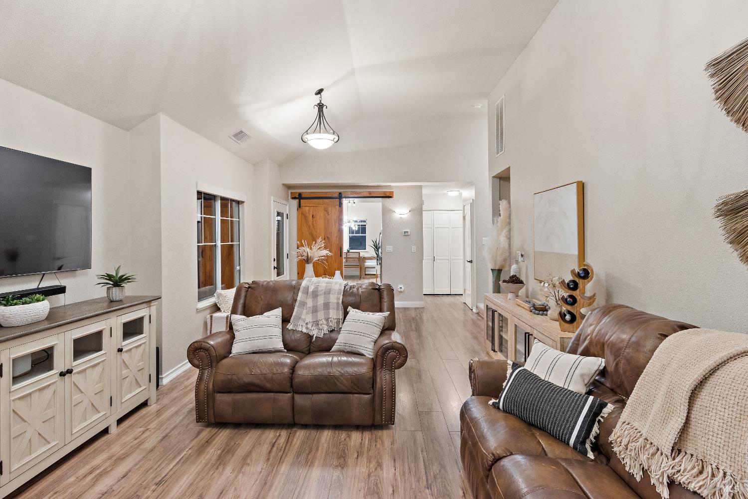 70 Marina Ridge Court Vallejo, CA 94591 - Photo 7 of 43