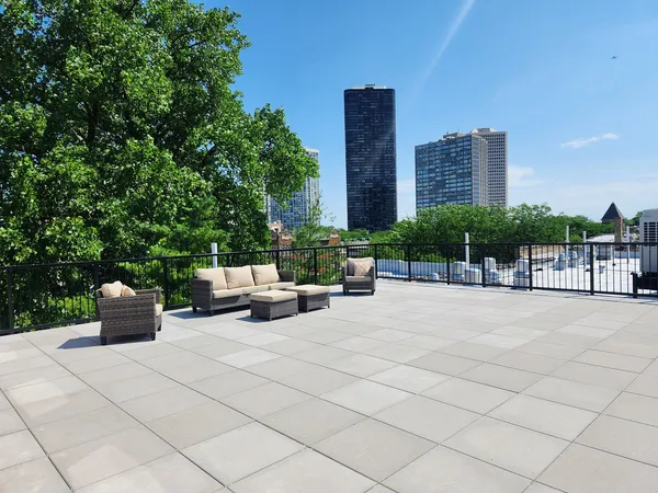 $1,275 | 5240 North Winthrop Avenue, Unit 413, Chicago, IL 60640