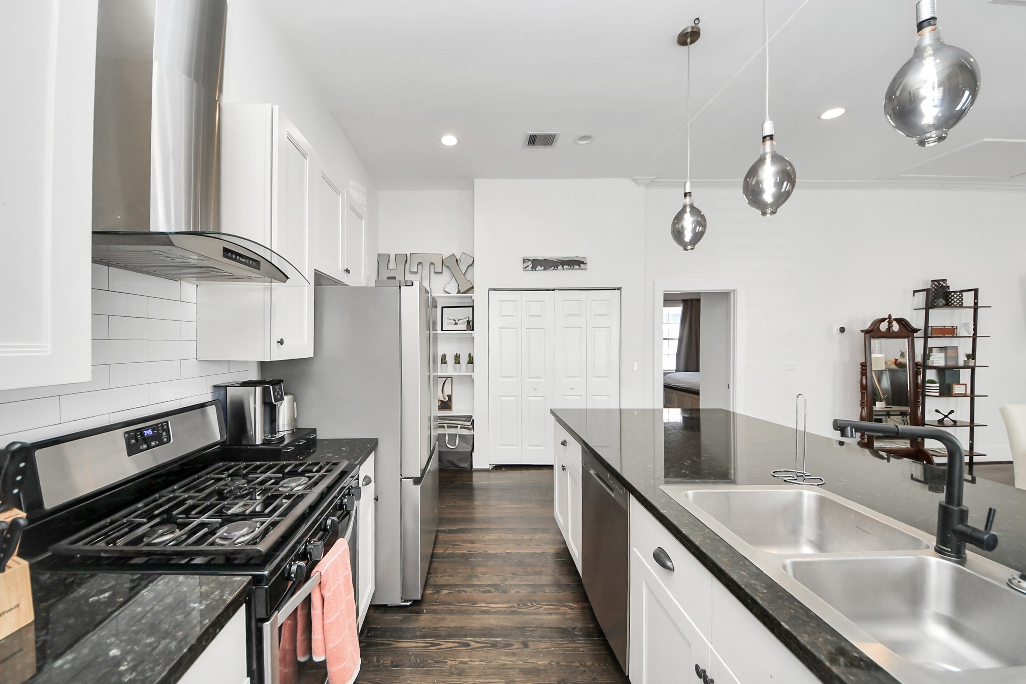 12 Stiles Street Houston, TX 77011 - Photo 14 of 41