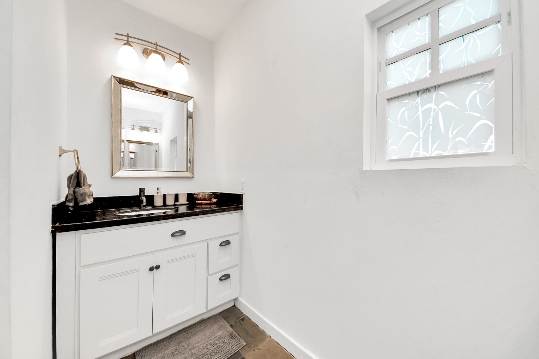 12 Stiles Street Houston, TX 77011 - Photo 18 of 41