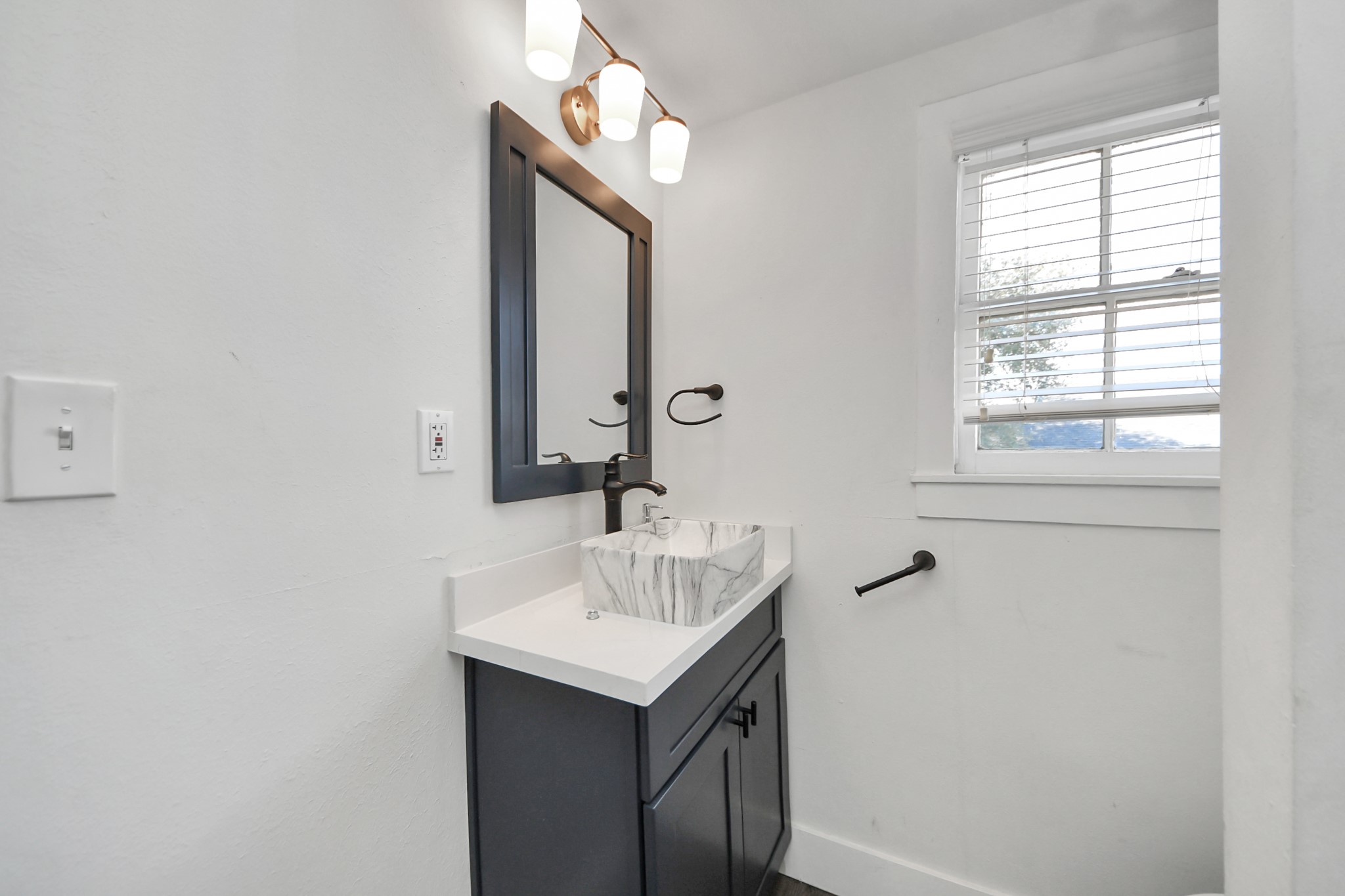 12 Stiles Street Houston, TX 77011 - Photo 26 of 41