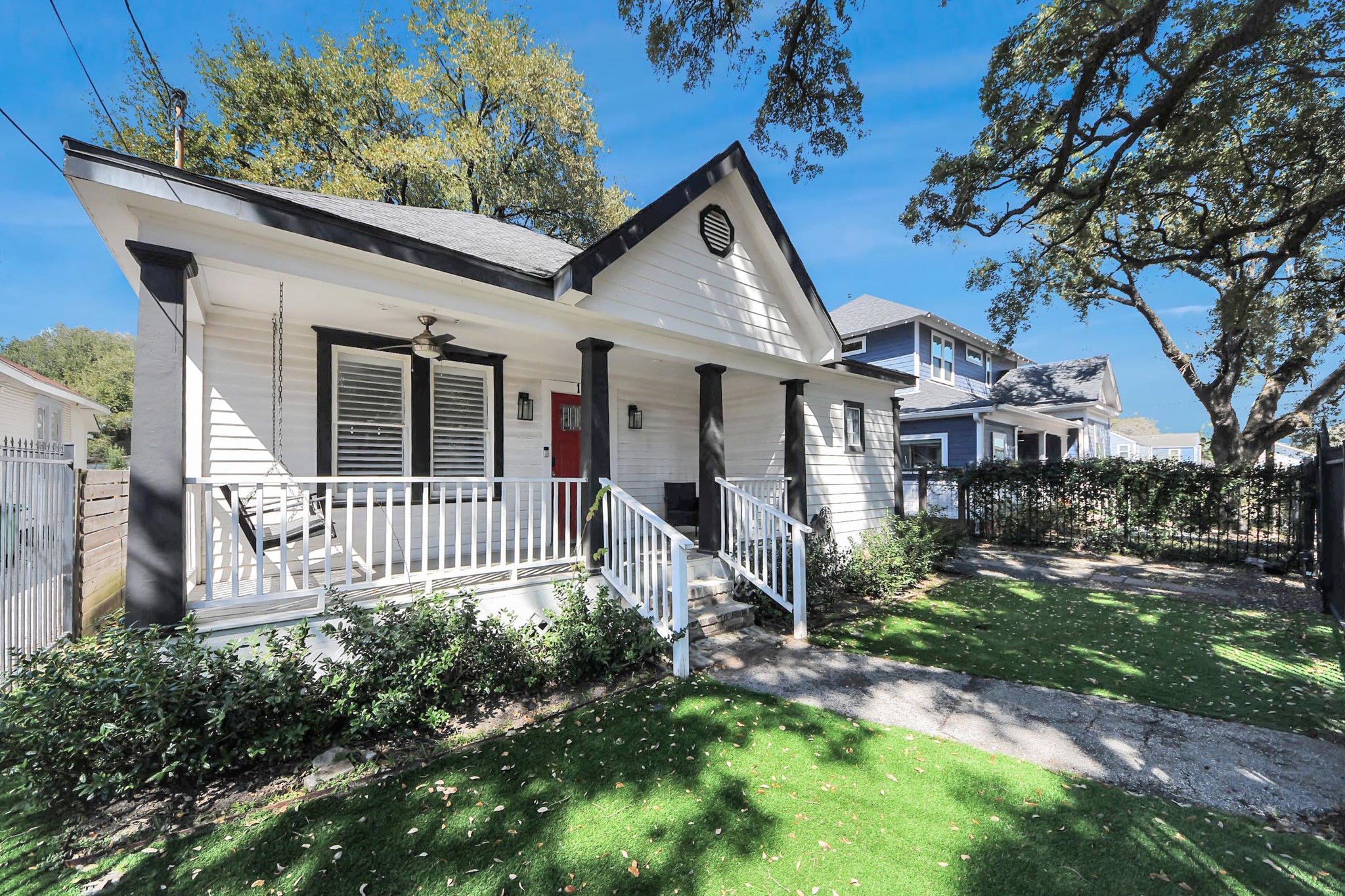 12 Stiles Street Houston, TX 77011 - Photo 3 of 41