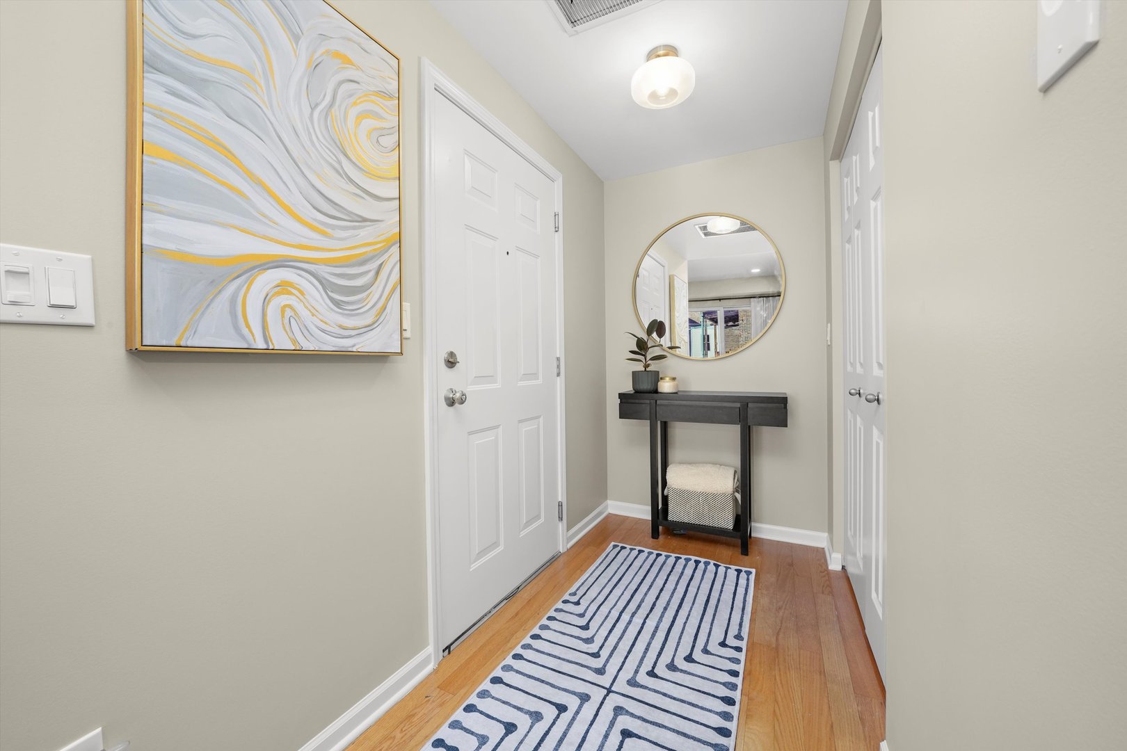 2720 West Cortland Street, Unit 302 Chicago, IL 60647 - Photo 2 of 17