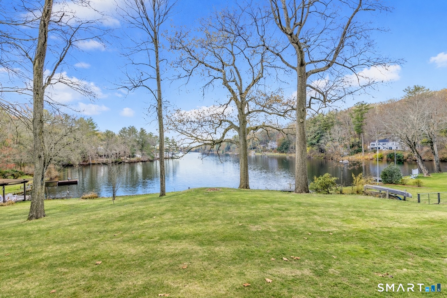 7 Hemlock Trail Trumbull, CT 06611 - Photo 3 of 40