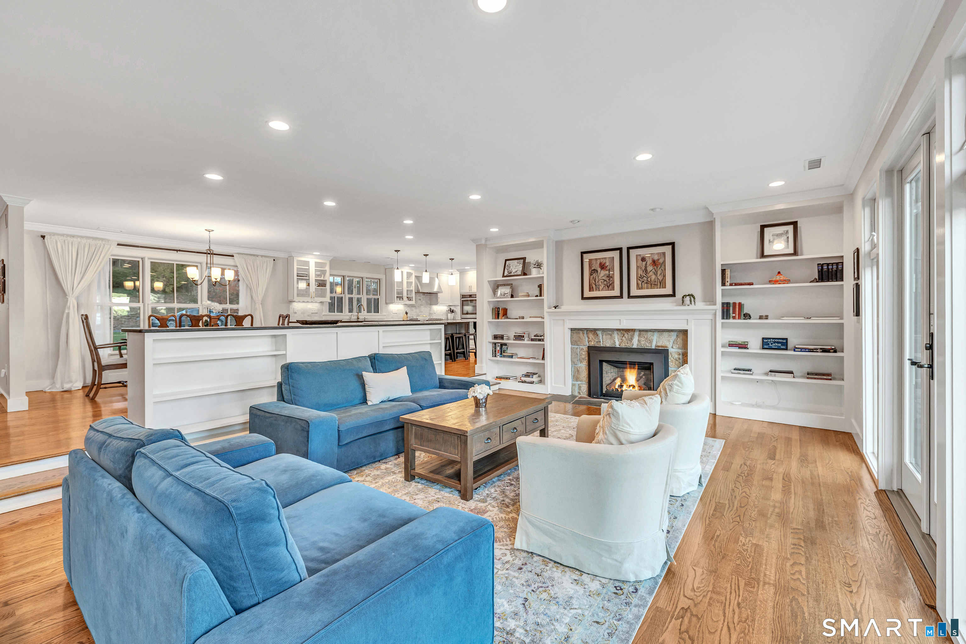 7 Hemlock Trail Trumbull, CT 06611 - Photo 10 of 40