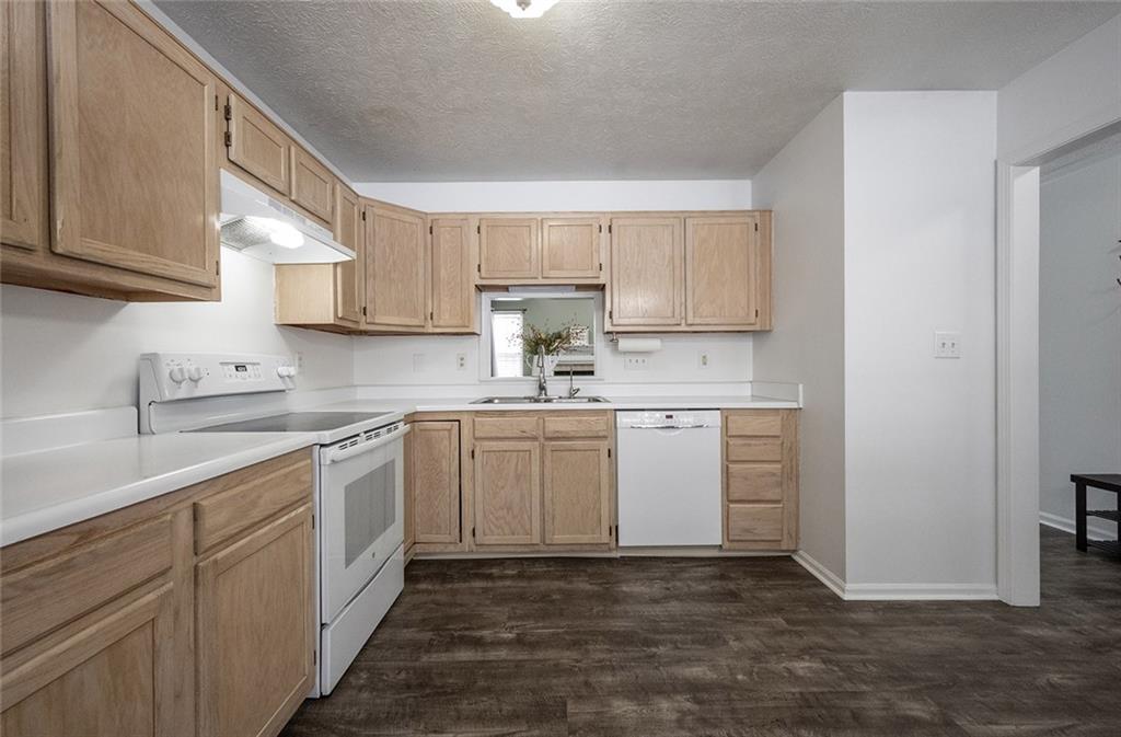 12538 Slippery Rock Road Indianapolis, IN 46236 - Photo 8 of 28 Gallery Image 8
