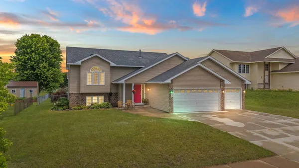 $369,900 | 845 Plum Tree Lane, Somerset, WI 54025