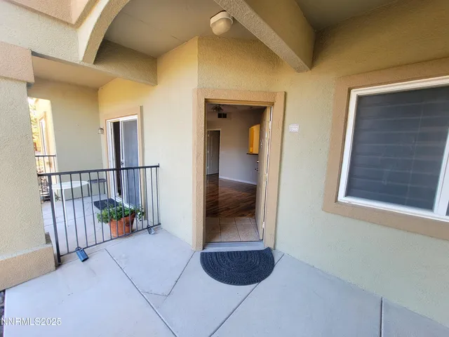 $319,500 | 6850 Sharlands Avenue, Unit 1095, Reno, NV 89523