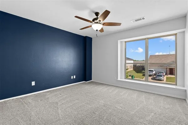 $2,300 | 308 Deer Run Drive, Sanger, TX 76266