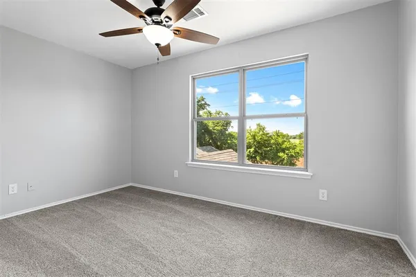 $2,300 | 308 Deer Run Drive, Sanger, TX 76266