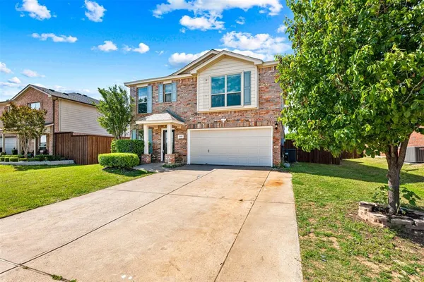 $2,300 | 308 Deer Run Drive, Sanger, TX 76266