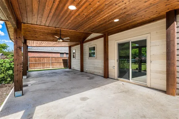 $2,300 | 308 Deer Run Drive, Sanger, TX 76266