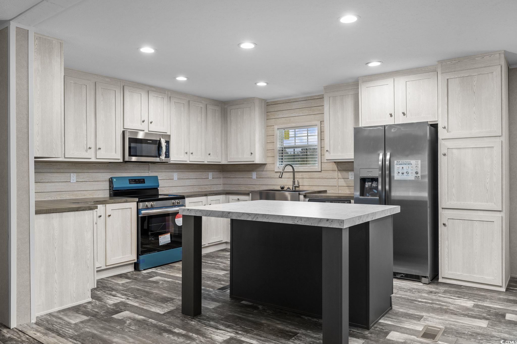 3806 Wayside Road Conway, SC 29527 - Photo 10 of 37 Gallery Image 10
