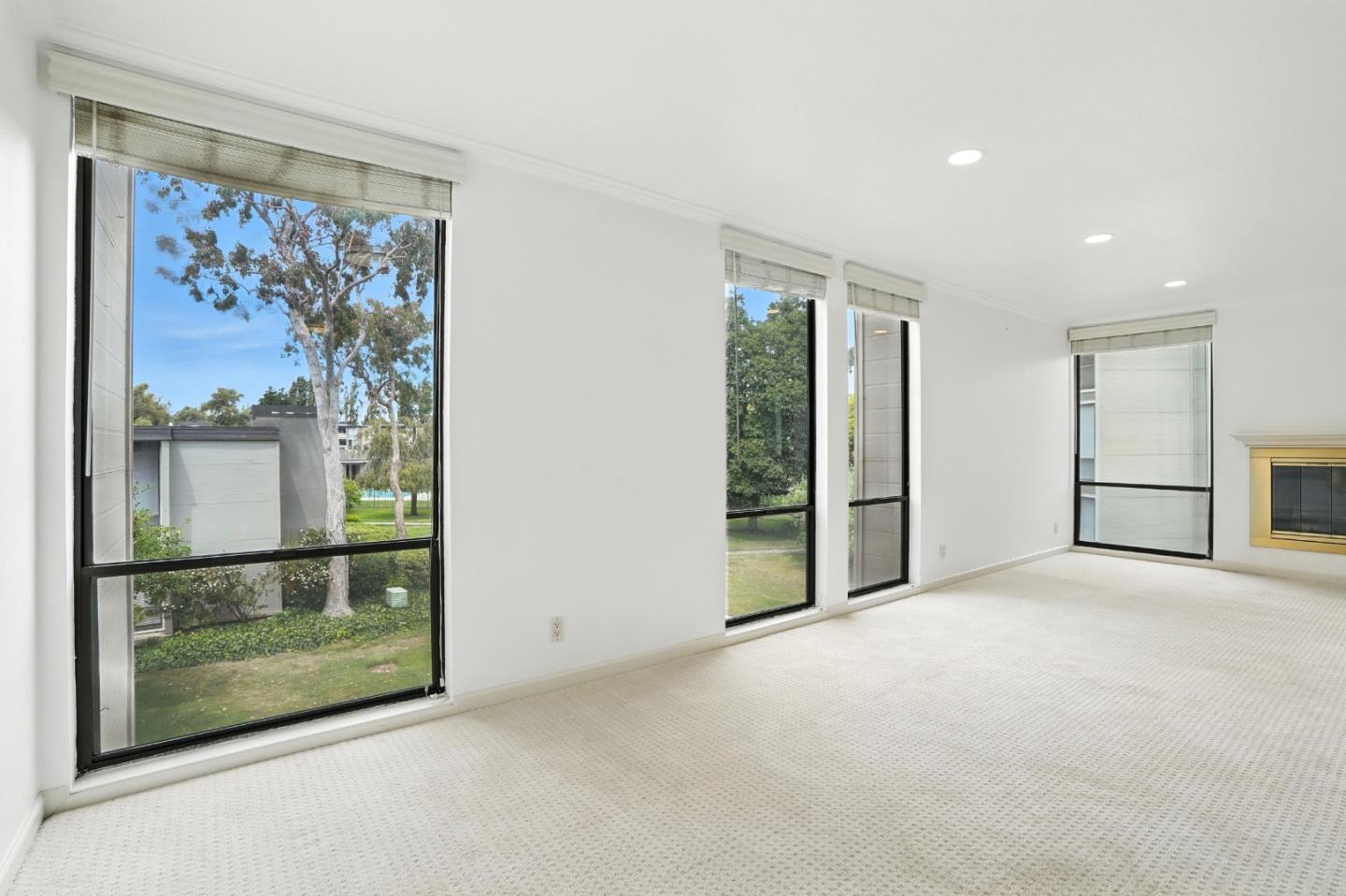 1171 Compass Lane, Unit 211 Foster City, CA 94404 - Photo 14 of 37 a view of a interior of the house