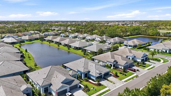 $3,000 | 12826 Seasong Terrace, Bradenton, FL 34211