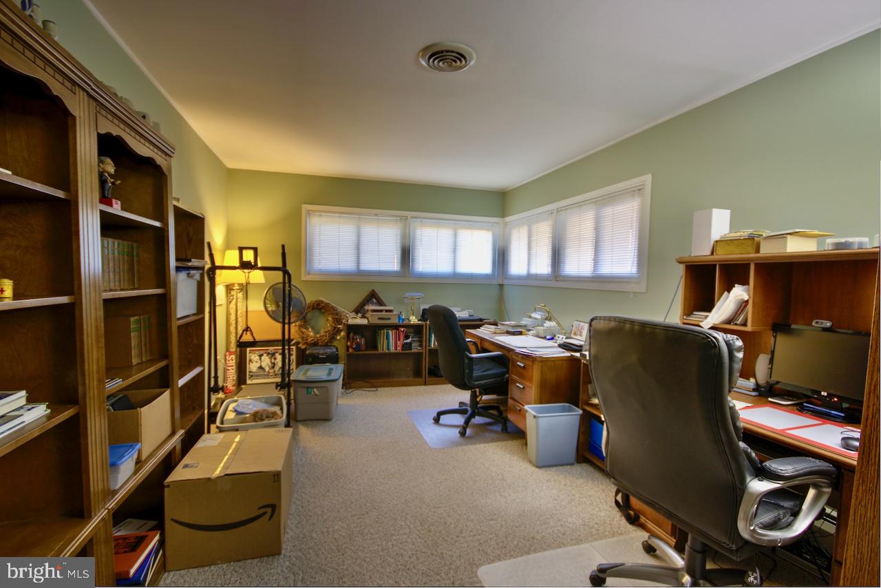 81 Fieldstone Road Levittown, PA 19056 - Photo 11 of 27 Gallery Image 11