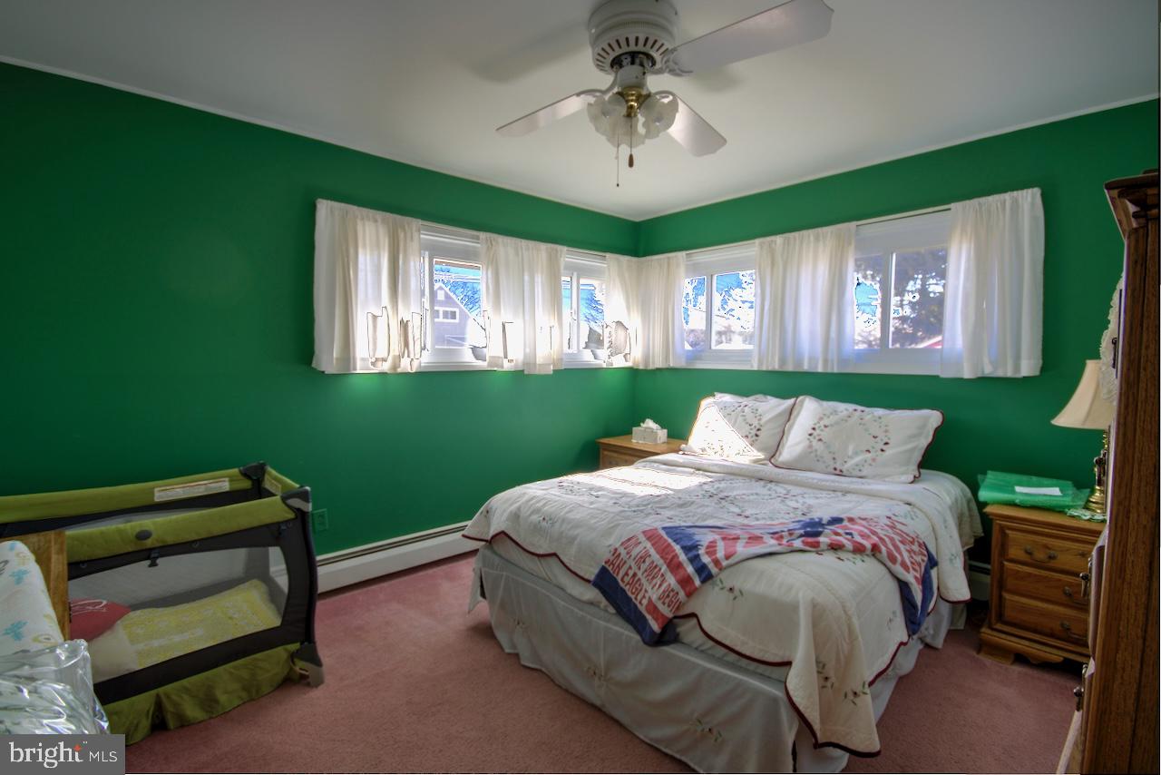 81 Fieldstone Road Levittown, PA 19056 - Photo 16 of 27 Gallery Image 16