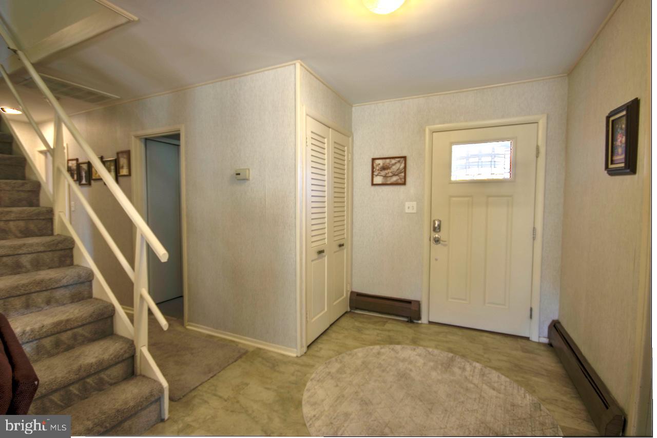 81 Fieldstone Road Levittown, PA 19056 - Photo 10 of 27 Gallery Image 10